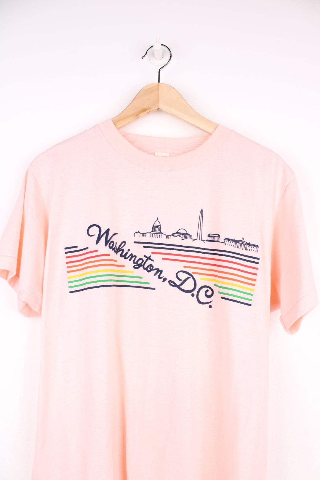 Vintage Washington DC, Single Stitch Graphic T-Shirt in a pink colourway, screen stars label, and has rainbow / city design across the front.