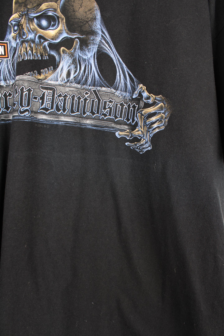 Harley Davidson t-shirt in black with printed skull graphic on the front and flaming Harley logo on the back. good condition - light line mark on the front under the skull graphic (see photos) Size in Label: Mens XL- Measures more like a L