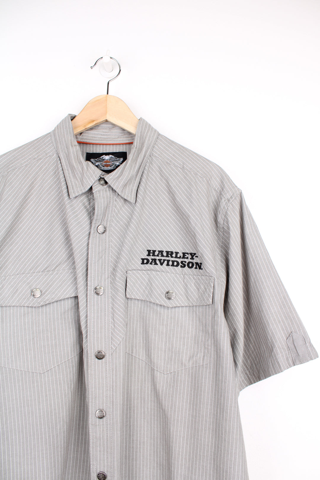 Harley-Davidson grey pinstripe shirt with embroidered logo's on the front and back. Closes with popper buttons. good condition  Size in Label: XL