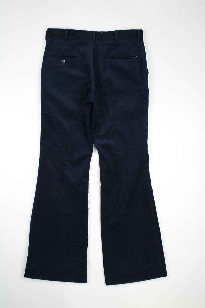 Vintage 1970's Levis Panatela navy blue cord trousers with flared legs. good condition  Size in Label:  No Size - Measures like a mens M (please see measurements below)