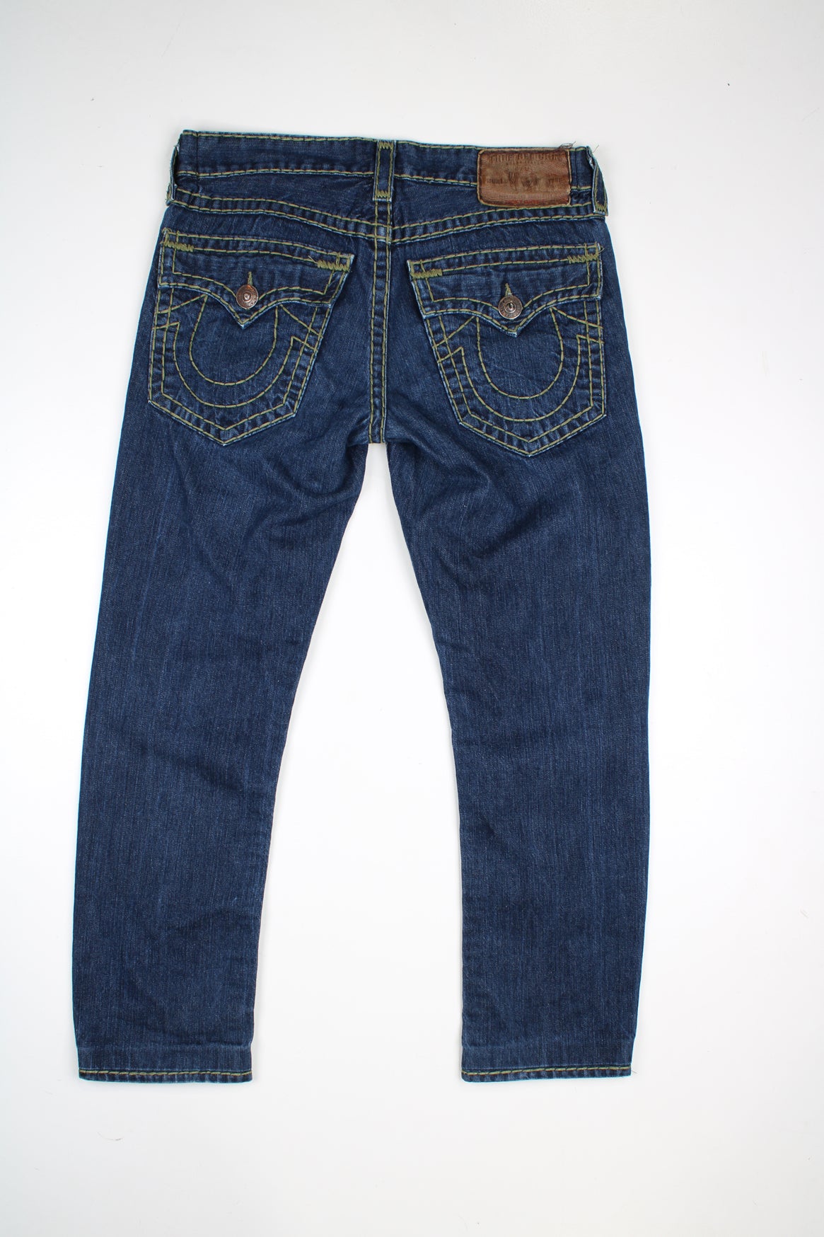 Vintage True Religion mid rise straight jeans with green contrast stitching  good condition  Size in Label:    33