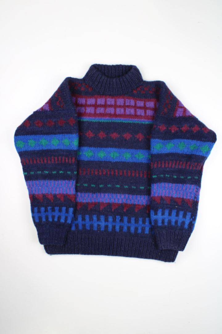 Vintage 90's purple and blue knit jumper with geometric design. Made by the brand Back Country in Ecuador from 100% wool. good condition - mark on the arm (see photos) Size in Label: N/A- measures like an L