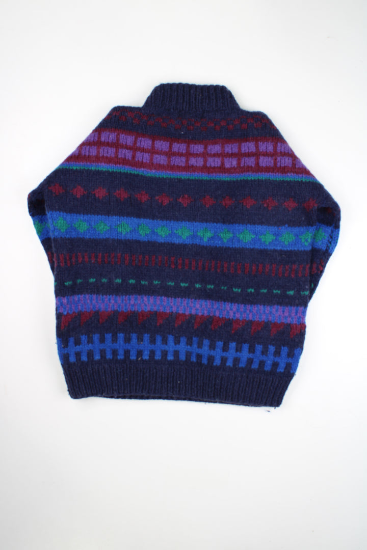 Vintage 90's purple and blue knit jumper with geometric design. Made by the brand Back Country in Ecuador from 100% wool. good condition - mark on the arm (see photos) Size in Label: N/A- measures like an L