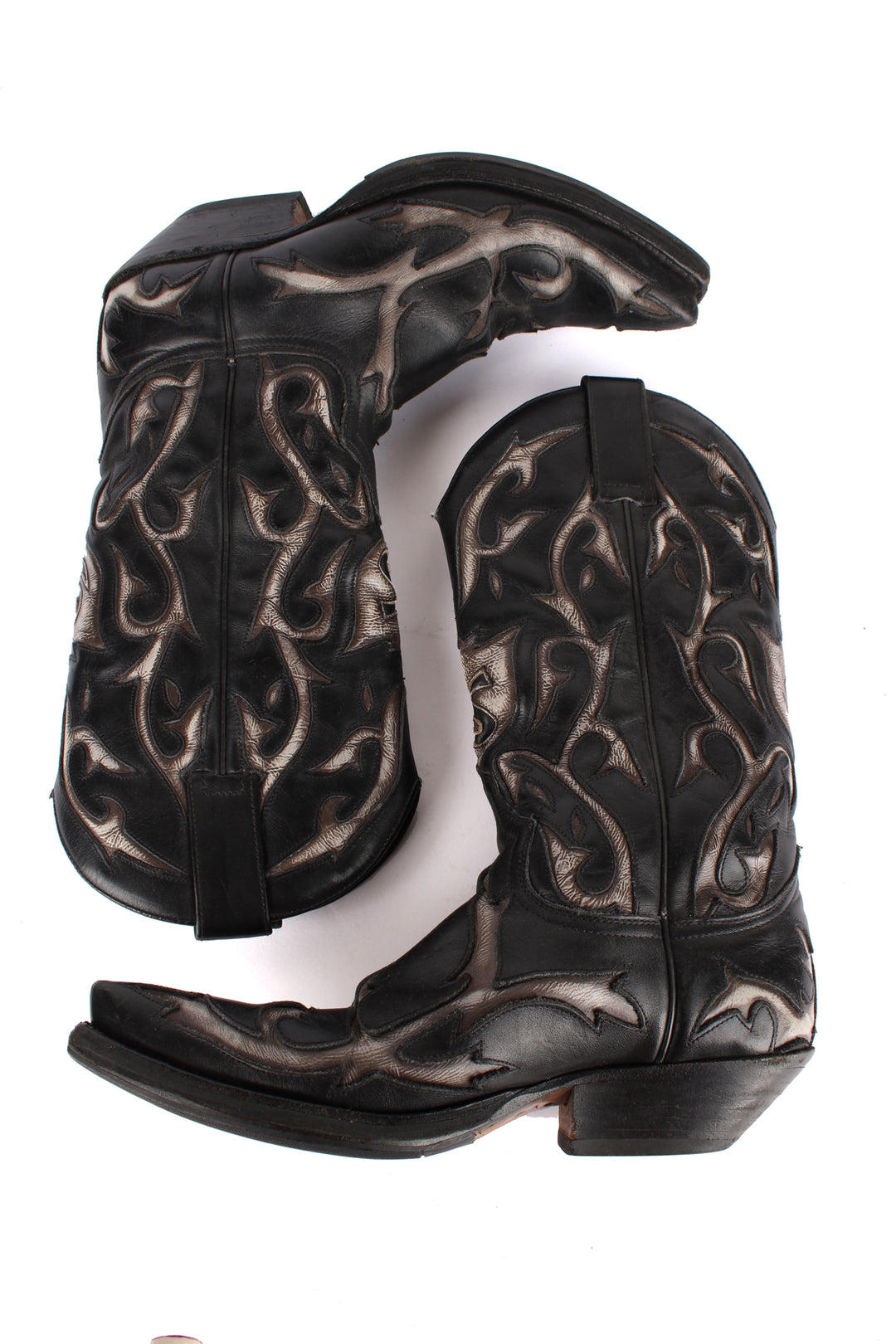 Vintage real leather black and grey cowboy boots features western cut out embroidery on the uppers