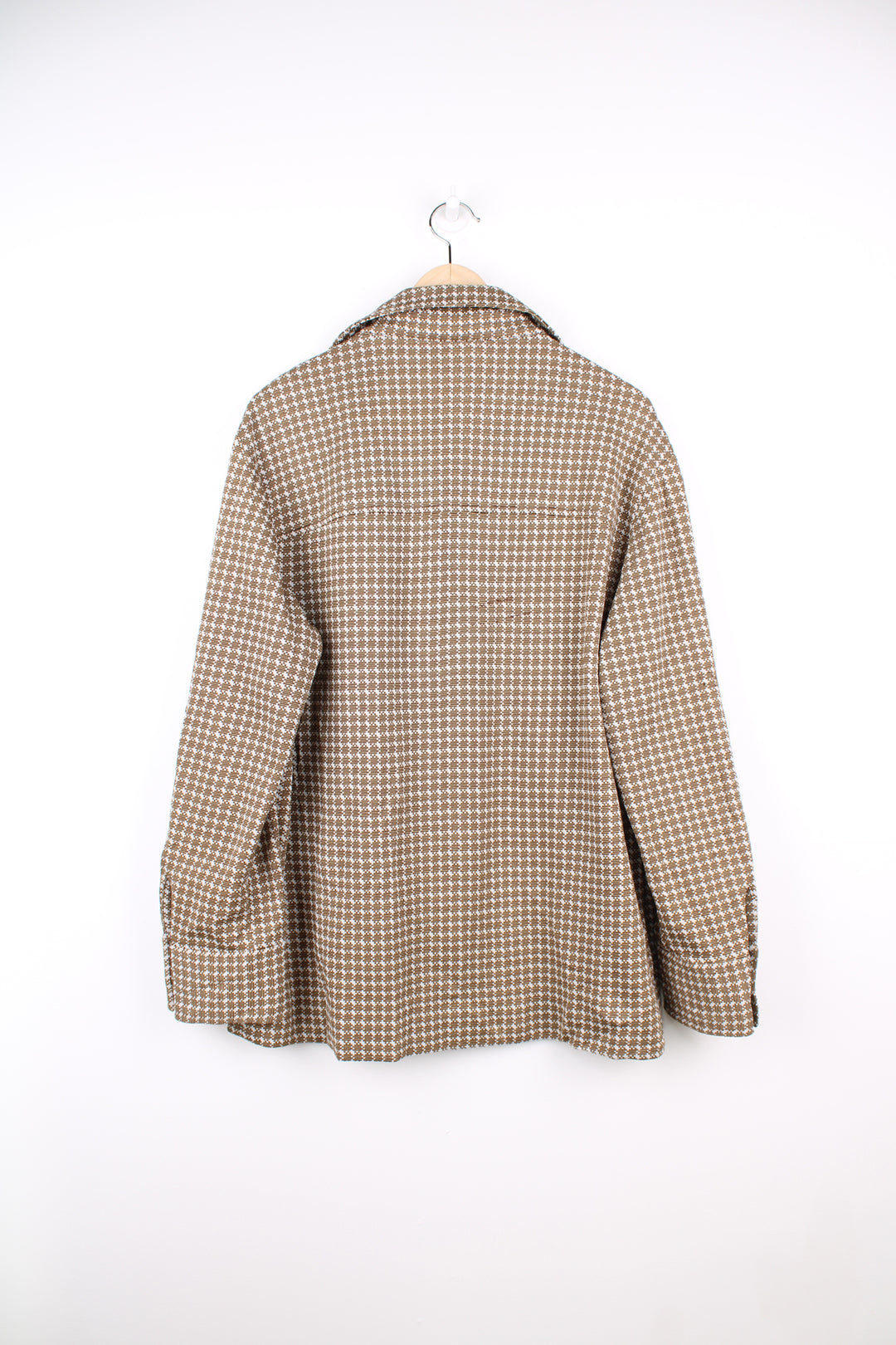 Vintage 70's long sleeve button up shirt in brown geometric pattern. Made from polyester and features a dagger collar. good condition Size in Label: No Size - Measures like a mens L