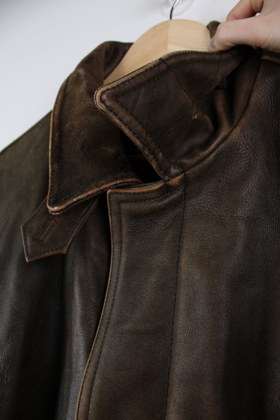 Vintage Schott NYC brown worn leather bomber jacket, closes with a zip and popper buttons.   good condition  Size in Label:   Mens L 