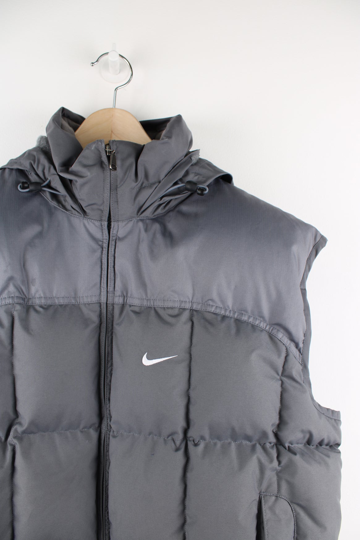 Nike gilet with hood best sale