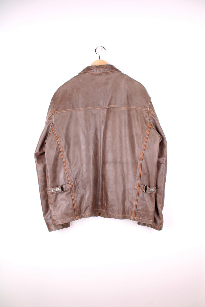 Ben Sherman brown leather zip through jacket, features pockets and embroidered logo on the hem