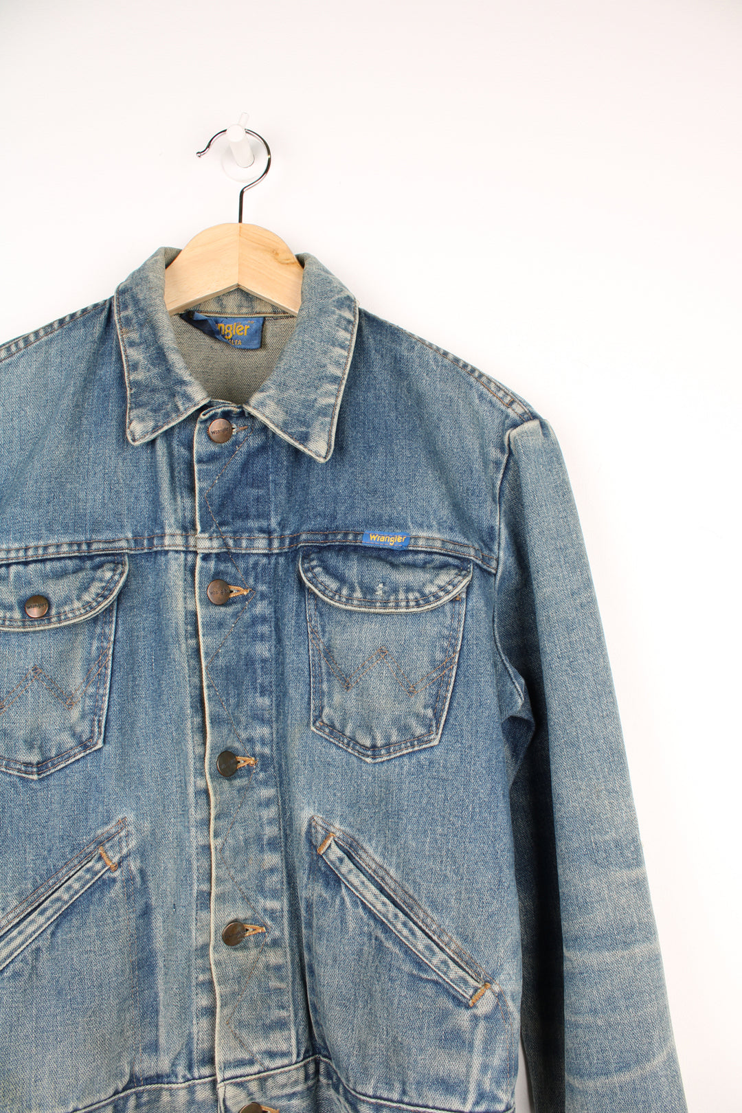 Vintage 1970's Wrangler blue denim button up trucker jacket with signature logo on the pocket