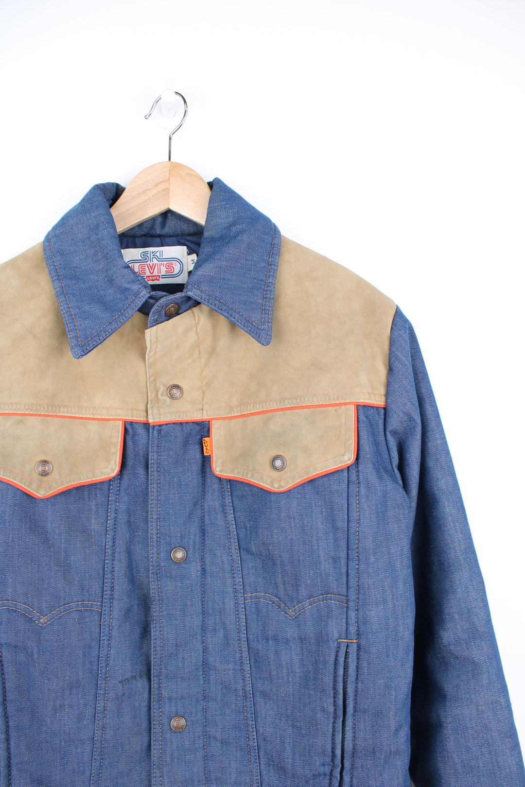 Vintage 1970's Levi's denim ski jacket with suede yoke, dagger collar and zip up pockets 