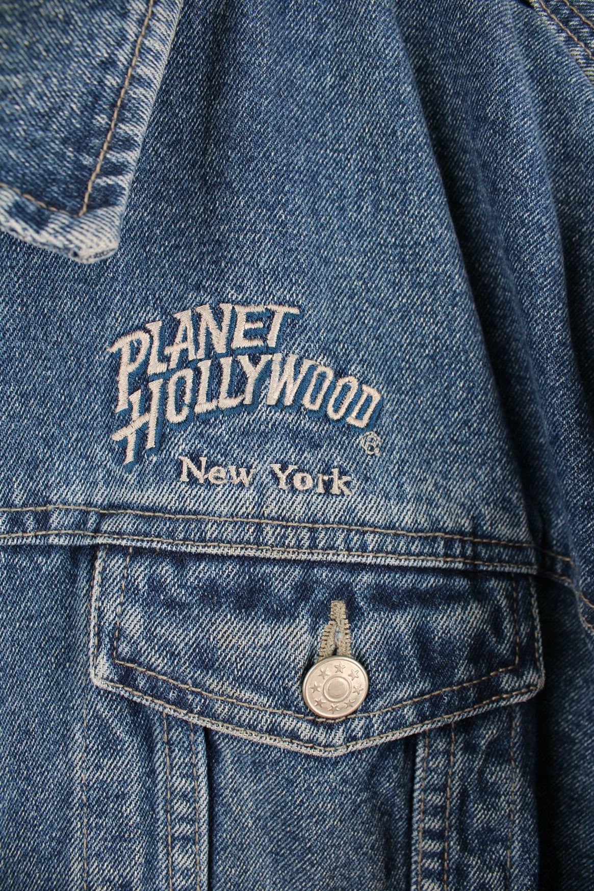 Vintage Planet Hollywood : New York denim jacket with embroidered logo on the chest and  larger embroidered spell-out motif on the back