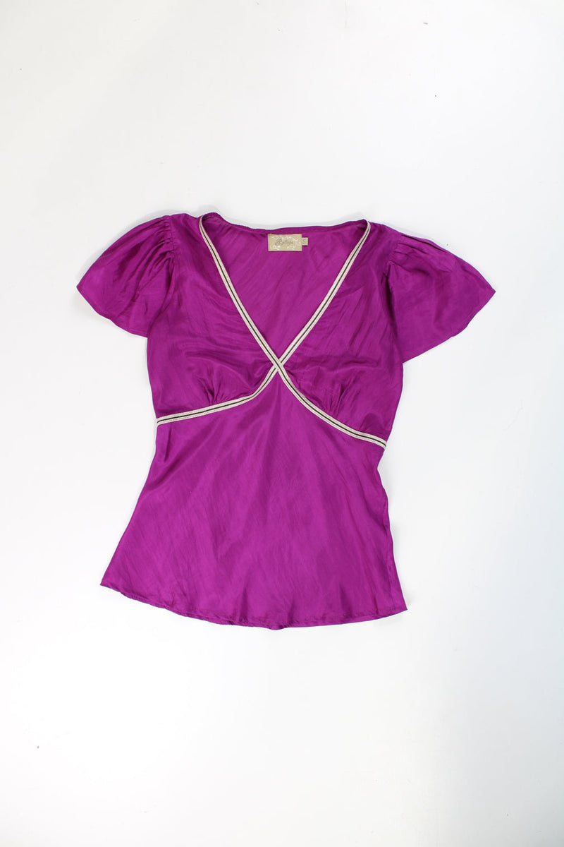 Y2K purple 100% silk top with metallic trim around the neck and ruffled cap sleeves. good condition Size in Label: S - Measures more like a Womens M