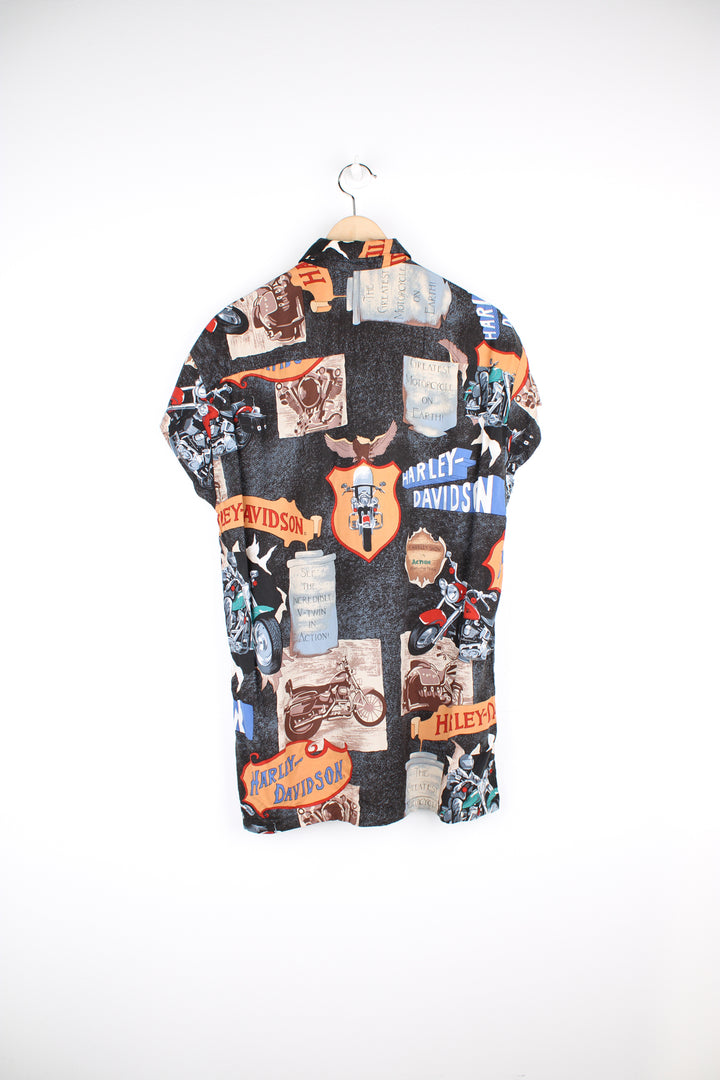 Harley-Davidson button up shirt with all over graphic print, features chest pocket