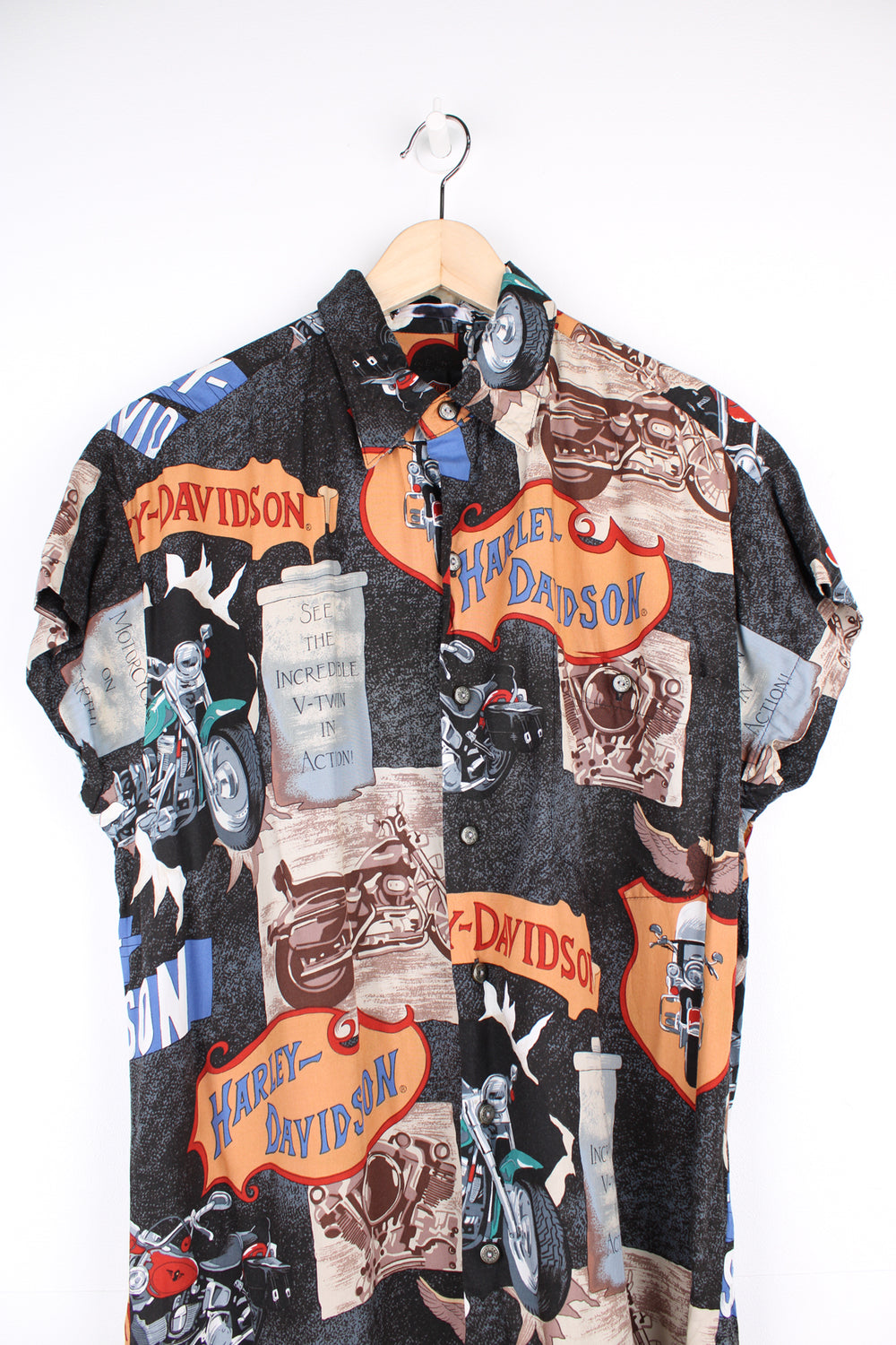 Harley-Davidson button up shirt with all over graphic print, features chest pocket