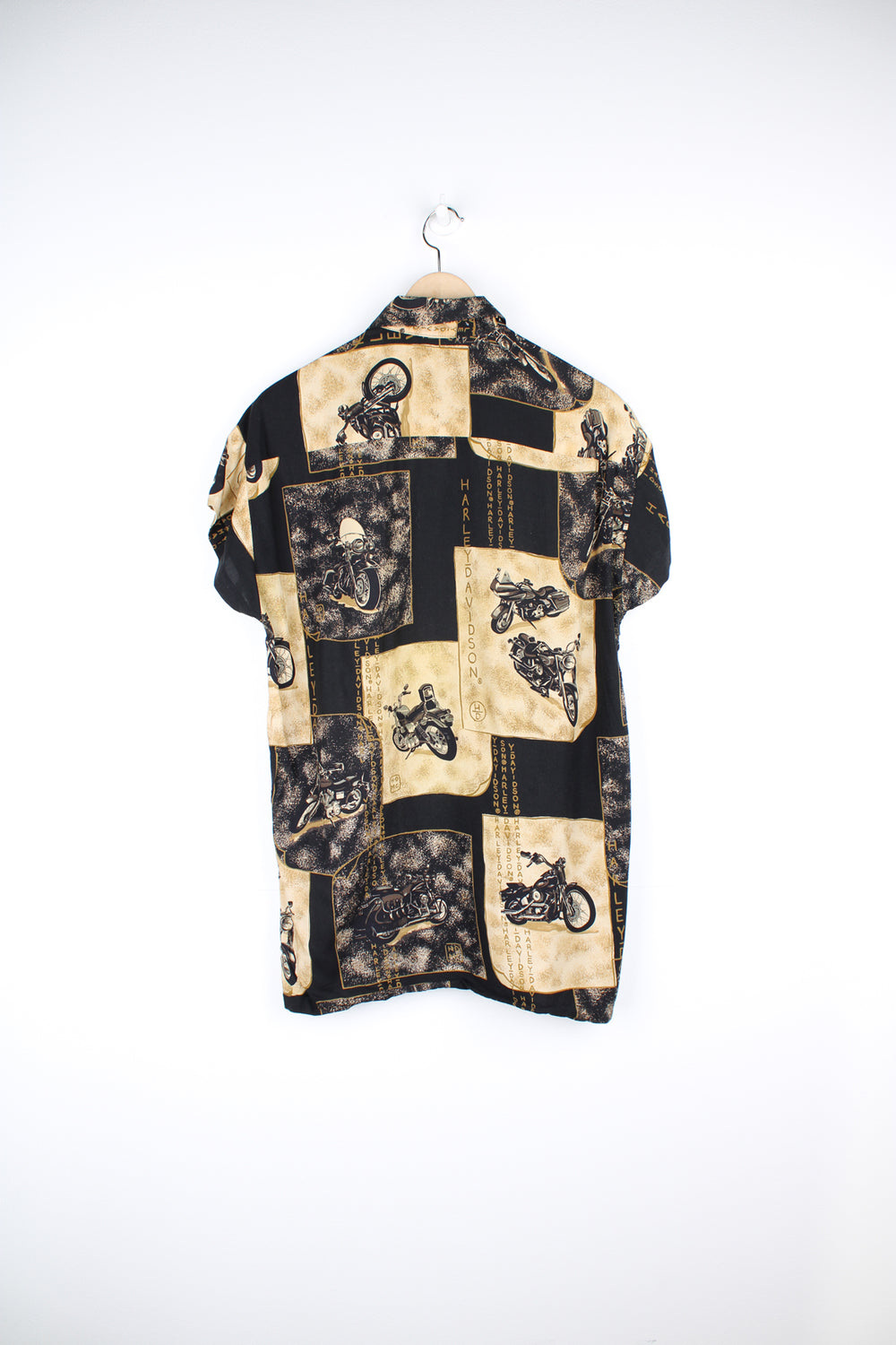 Vintage made in Hawaii Harley-Davidson button up shirt with all over graphic print, features chest pocket