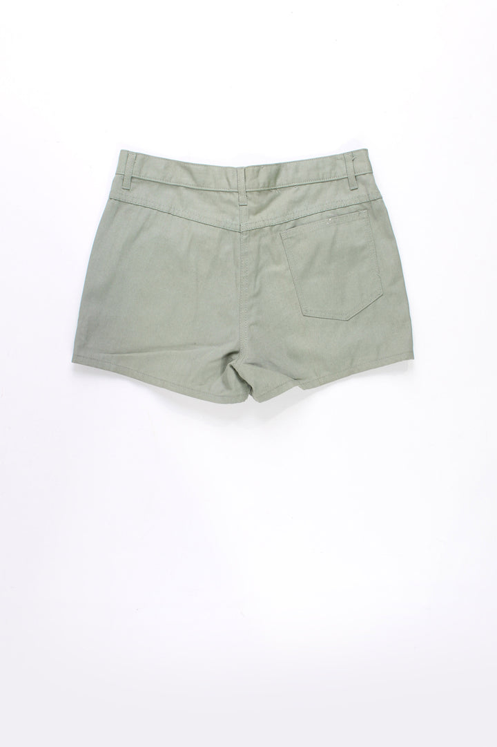 Vintage khaki green Fred Perry high waisted women's tennis shorts features embroidered logo near the hem