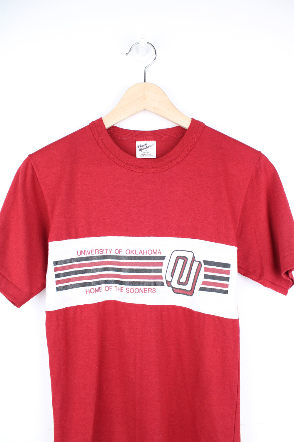 Vintage 1980's Oklahoma Sooners Football single stitch graphic tee with spell-out details on the front