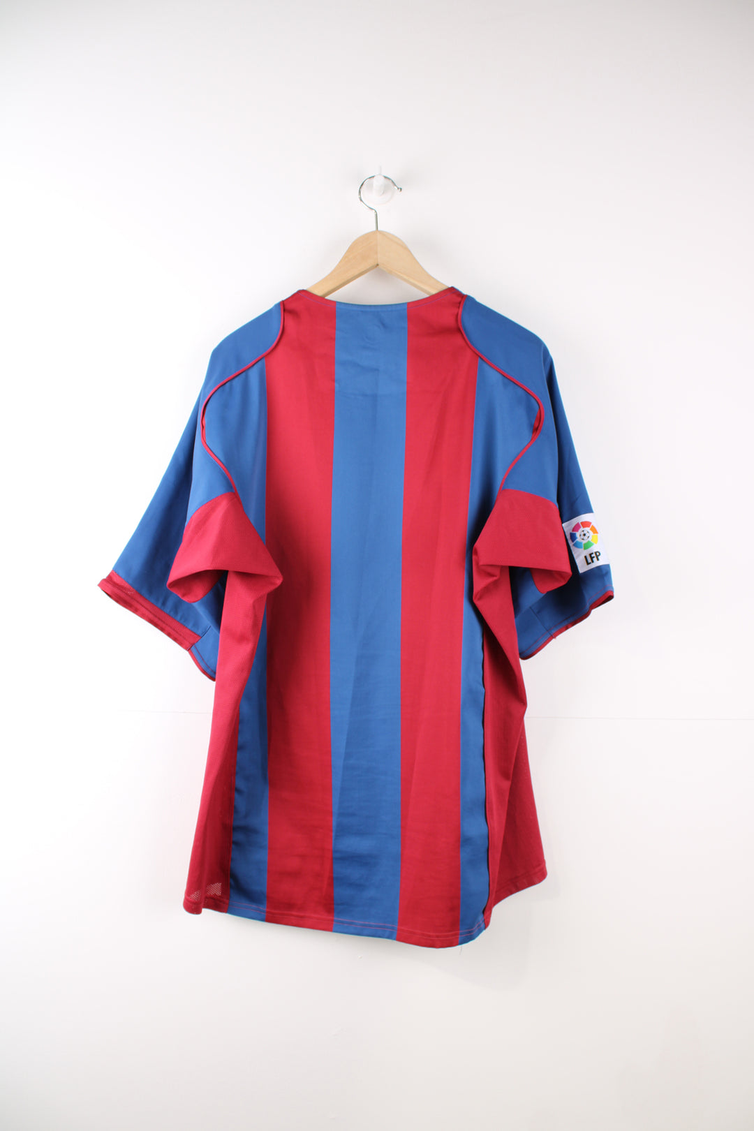 Barcelona 2004/ 05 home football shirt made by Nike. Features embroidered team and Nike logo on the chest. good condition Size in Label: Mens XL