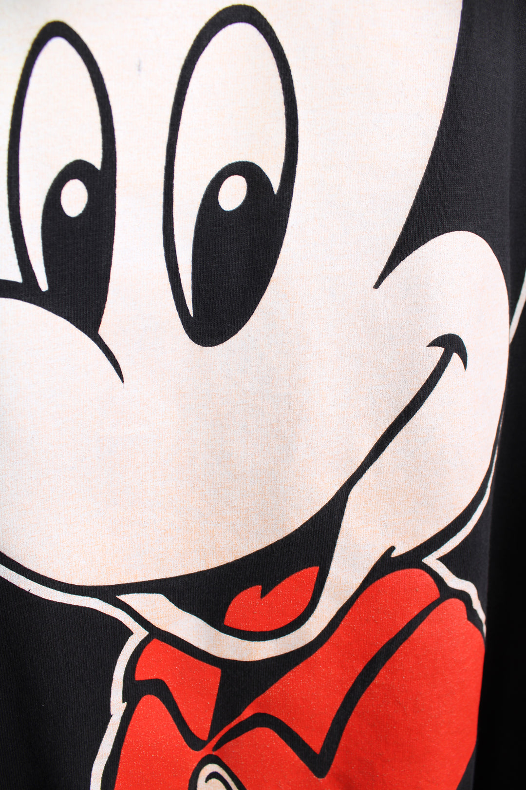 Vintage black Disney 1980's t-shirt with Micky Mouse print on the front and back. good condition - some discoloration to the Micky print (see photos) Size in Label: Mens XXXXL - Measures more like an XXXL 