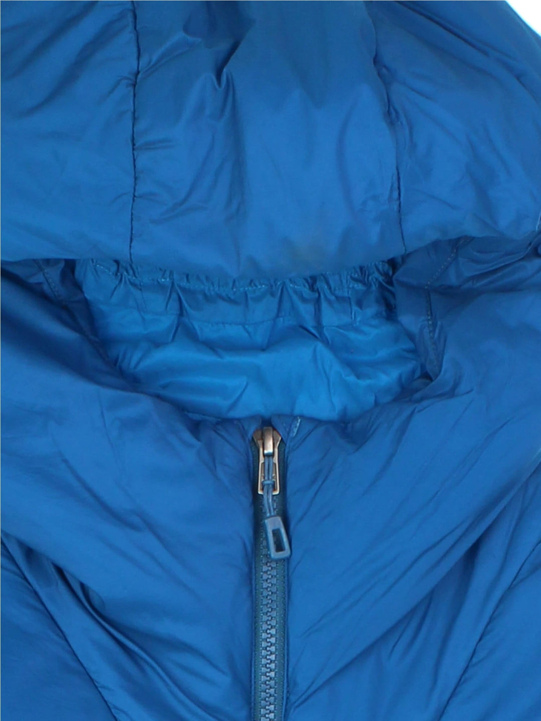 Patagonia Puffer Coat in a blue colourway. Zips up and has multiple pockets, insulated lining, hooded, and has the logos embroidered on the front.