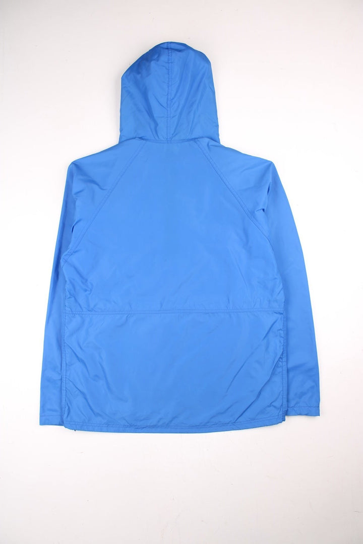 Vintage L.L Bean Lightweight Anorak Jacket in a blue colourway. Half zip up, hooded, and has pouch pockets.