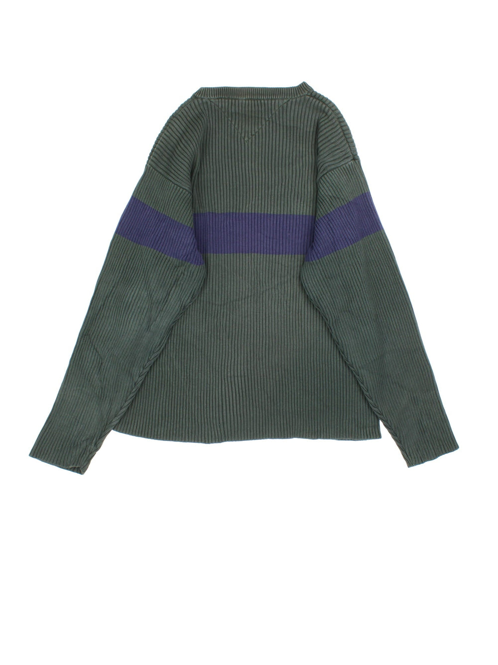 Tommy Hilfiger Jumper in a grey colourway with contast blue stripe. Embroidered logo on front.