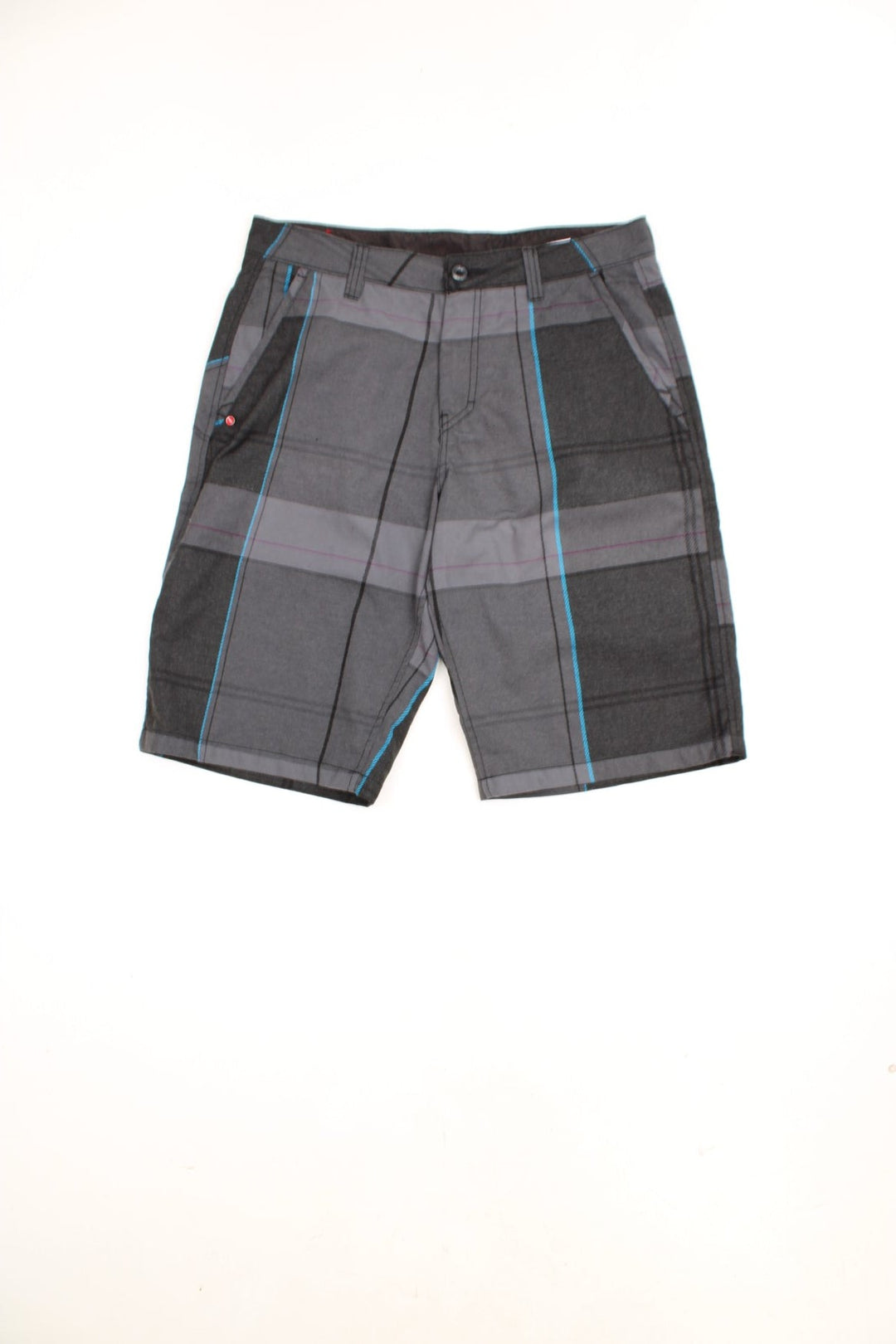 O'Neill Plaid Shorts in a grey colourway, has pockets and the logo embroidered on the front and back. 