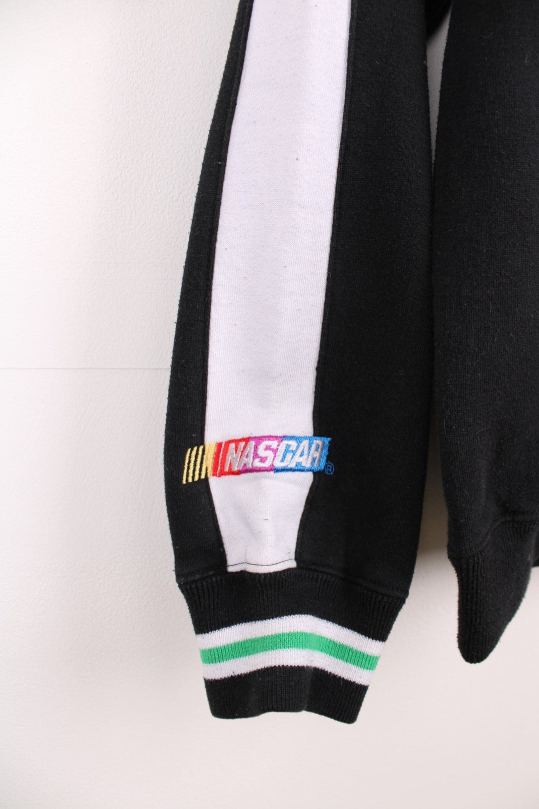 NASCAR, Chase Authentics, Labonte 18 crew neck sweatshirt in black, green and red.