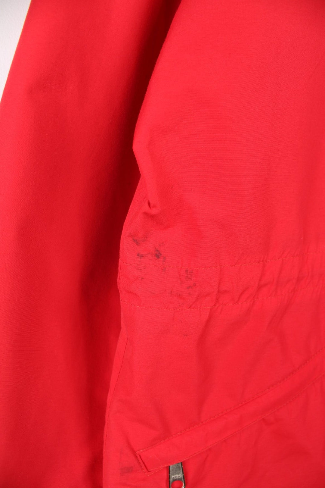  Vintage 70's/80's The North Face made in the USA Gore-Tex coat in red, features both zip and popper closures, multiple pockets and removable hood