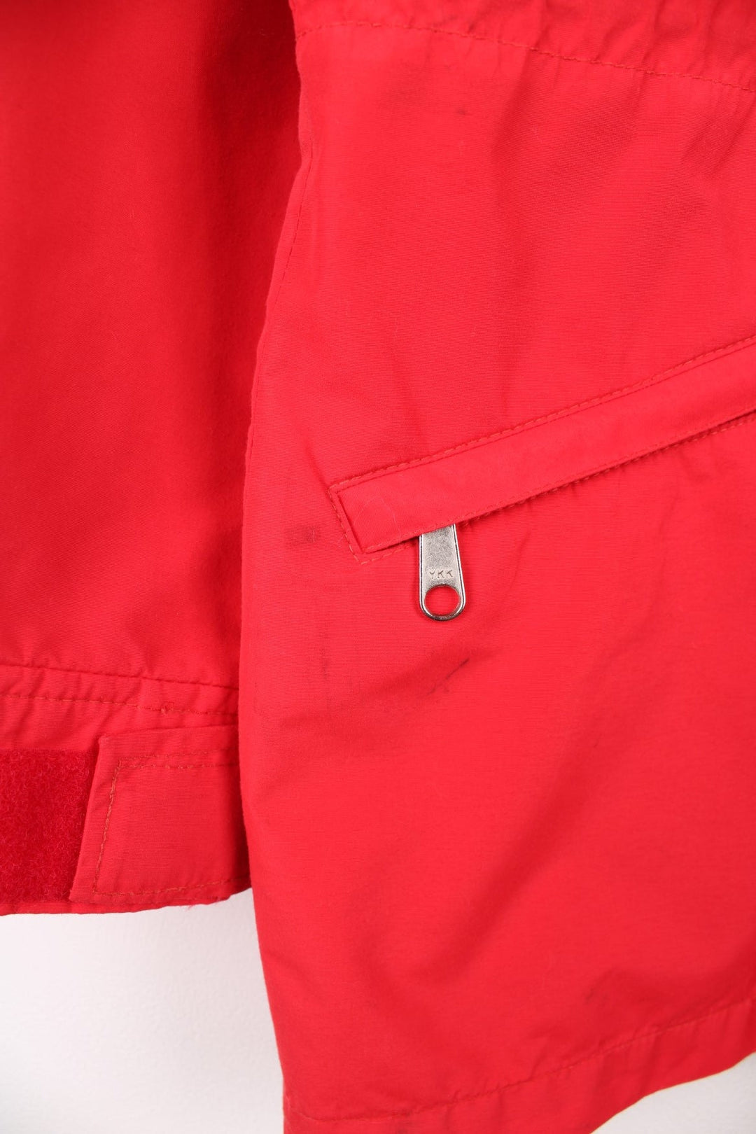  Vintage 70's/80's The North Face made in the USA Gore-Tex coat in red, features both zip and popper closures, multiple pockets and removable hood