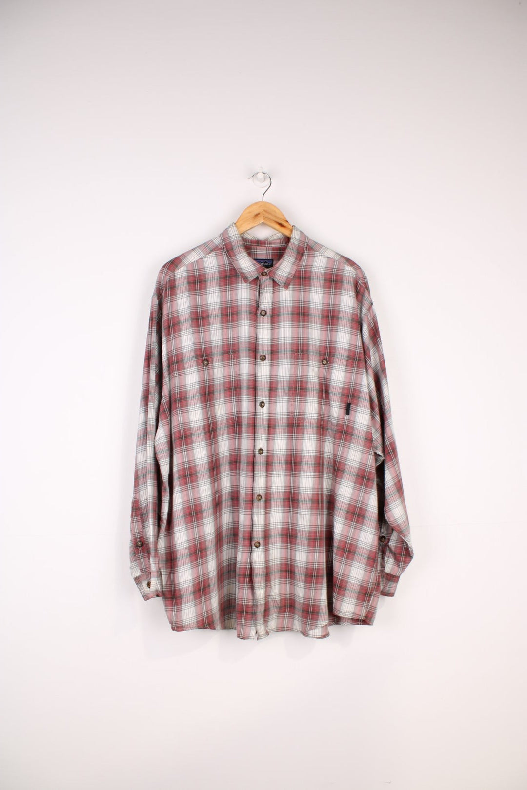 Patagonia Plaid Shirt in a red, grey and white colourway, button up up with double chest pockets, and has the logo embroiderd on the front. 