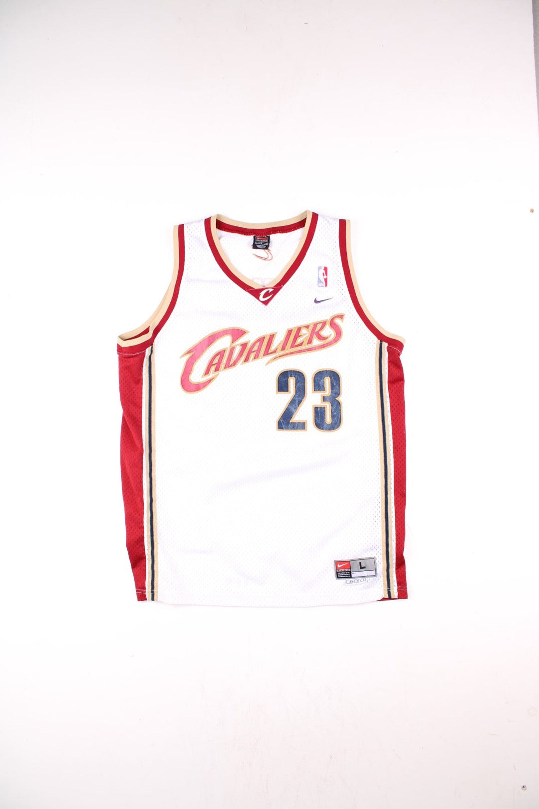 Cleveland Cavaliers Lerbon James NBA Basketball Jersey in the white, red and gold kit colourway, features embroidered logos and badge on the front, and James number 23 on the back.