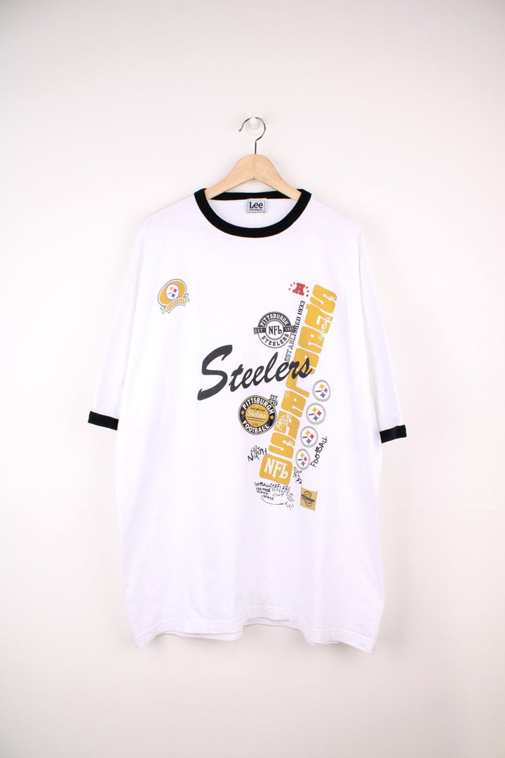 Vintage Pittsburgh Steelers T-Shirt by Lee Sport with large print on the front and back. 