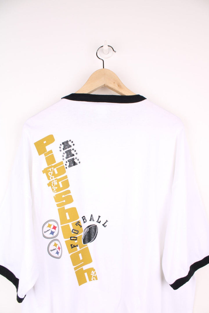 Vintage Pittsburgh Steelers T-Shirt by Lee Sport with large print on the front and back. 