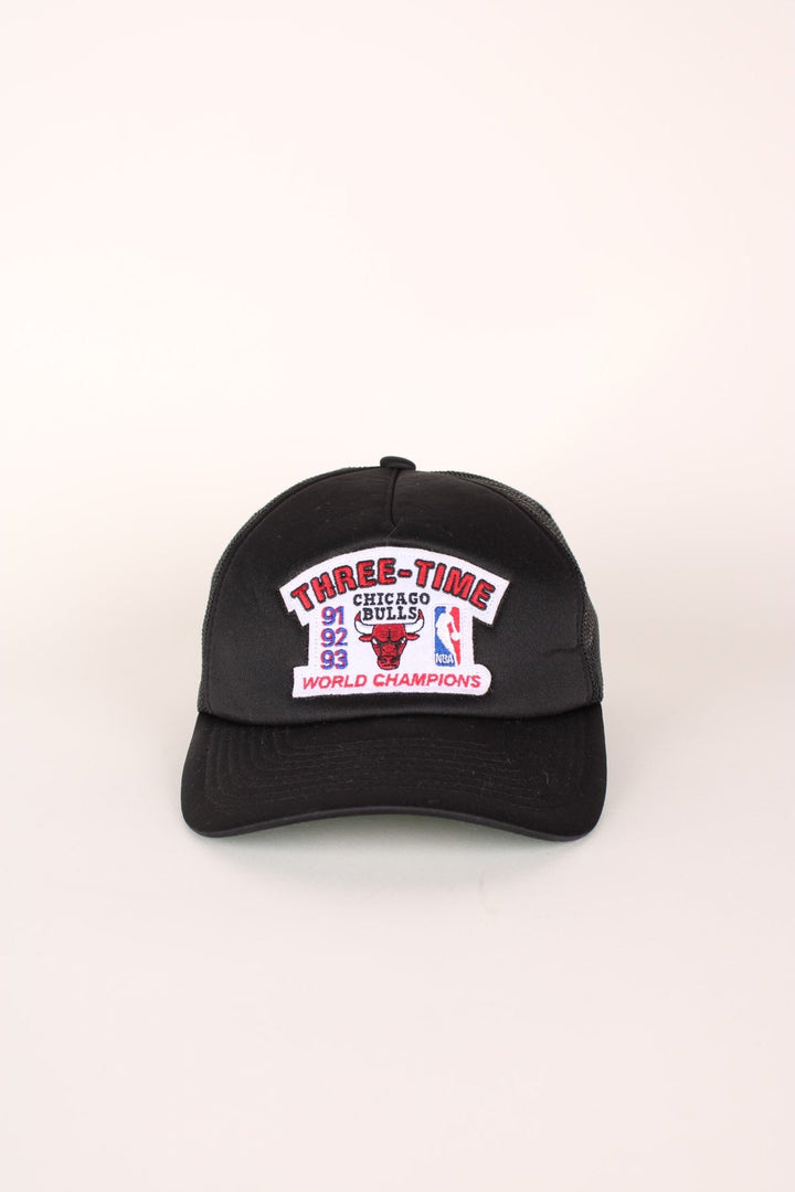 NBA Chicago Bulls Mitchell & Ness cap with adjustable strap on the back.