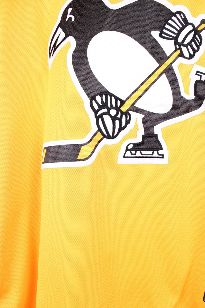 NHL Pittsburgh Penguins, Malkin 71 Hockey Jersey in a yellow and black colourway. 