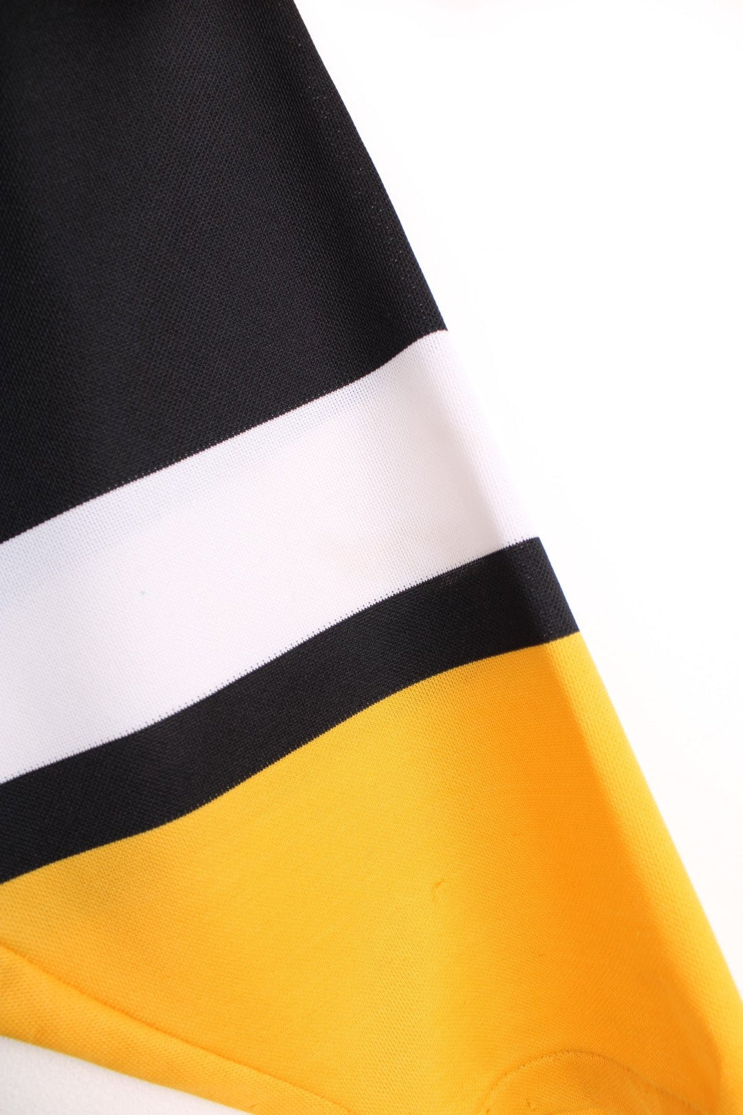 90s Pittsburgh Penguins CCM, NHL hockey jersey in a black, white and yellow colourway.