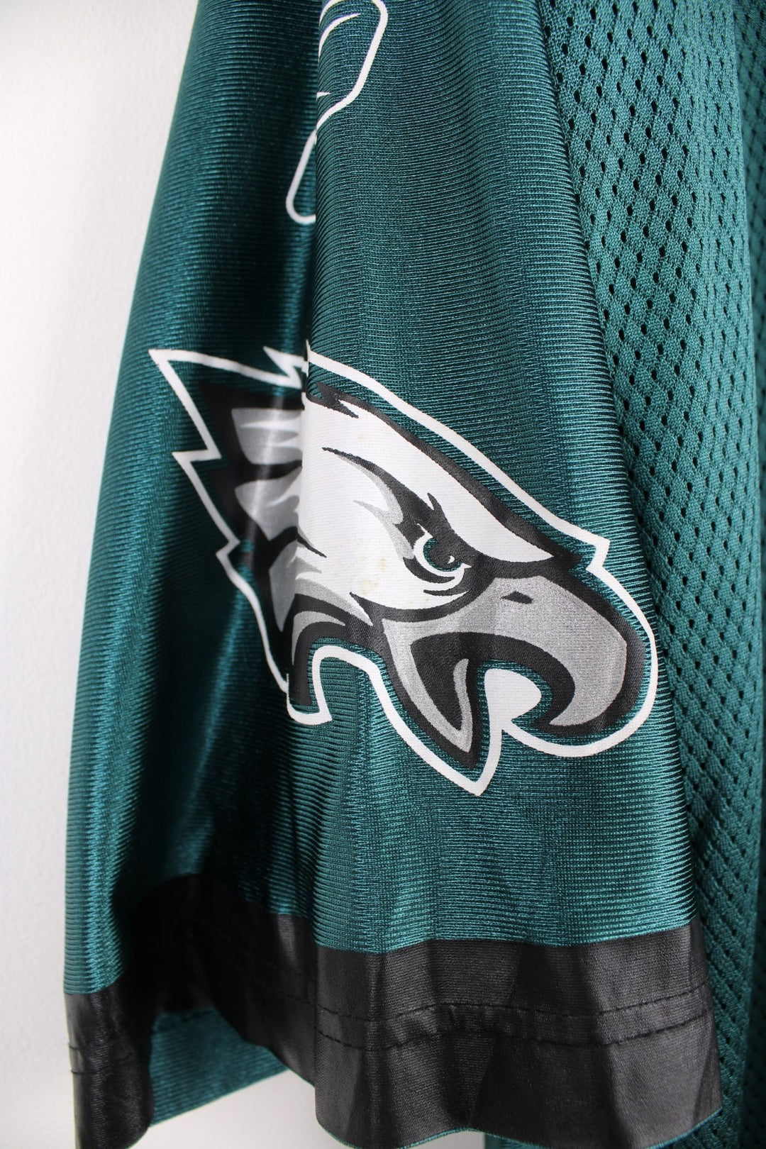 Reebok Philadelphia Eagles, Gasperson #84 NFL jersey. Features printed 84 on the front and back, and both logos on the sleeves.