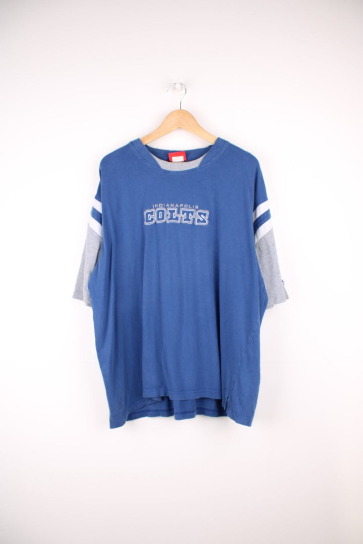 Indianapolis Colts NFL T-Shirt in a blue, grey and white colourway with the spell out logo embroidered on the front. 