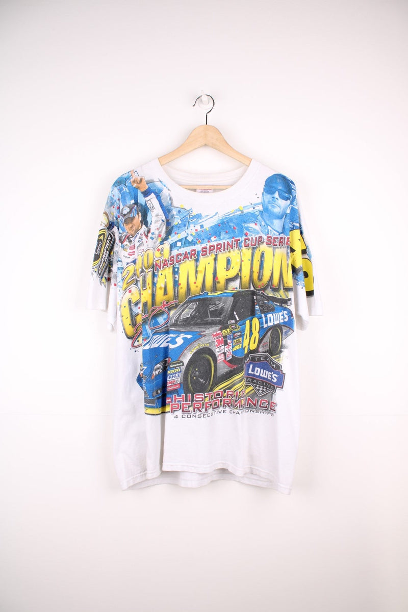 Vintage 2009 Nascar Sprint Cup Series Champion Jimmie Johnson T-Shirt. 