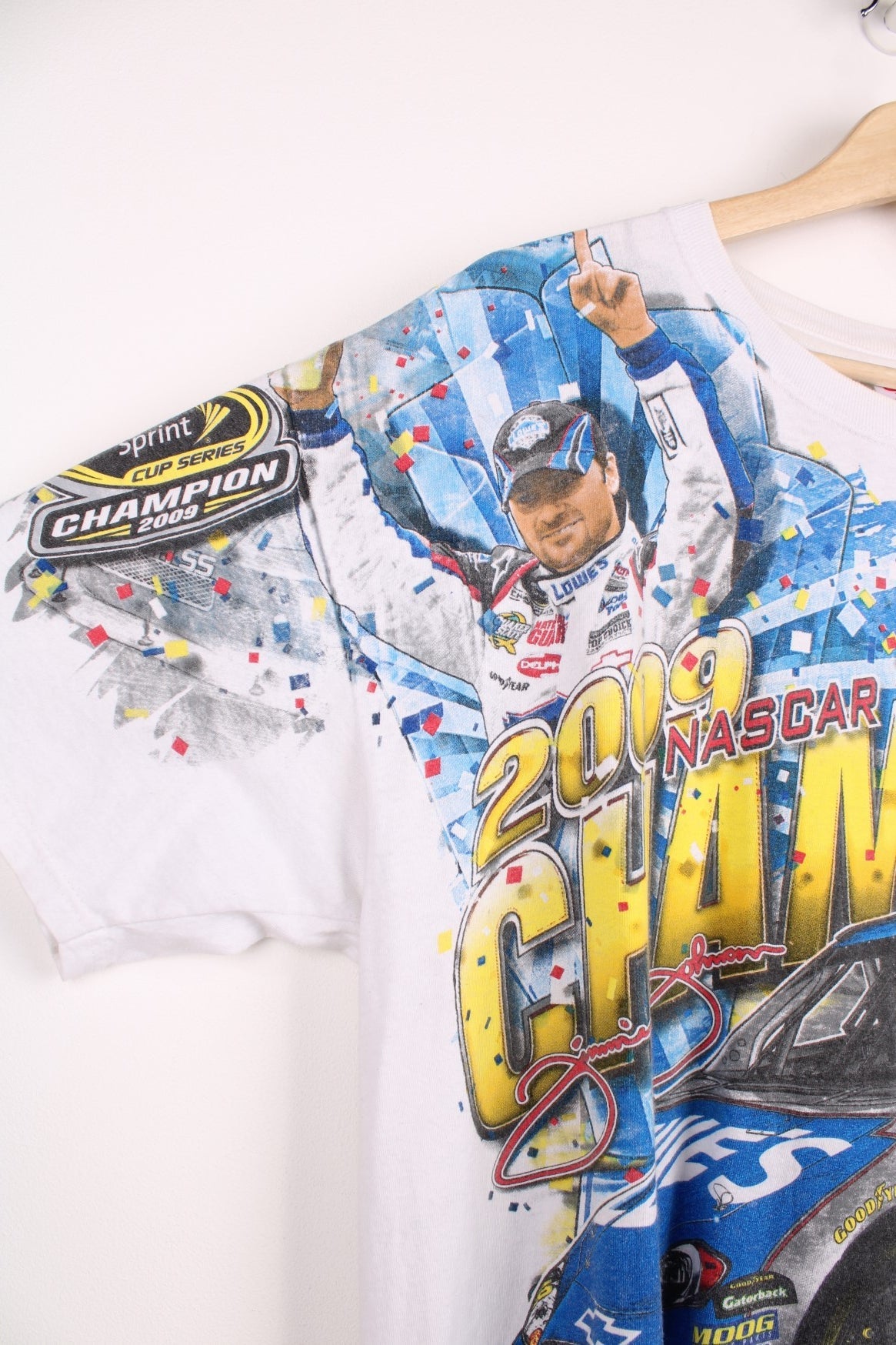 Vintage 2009 Nascar Sprint Cup Series Champion Jimmie Johnson T-Shirt. 