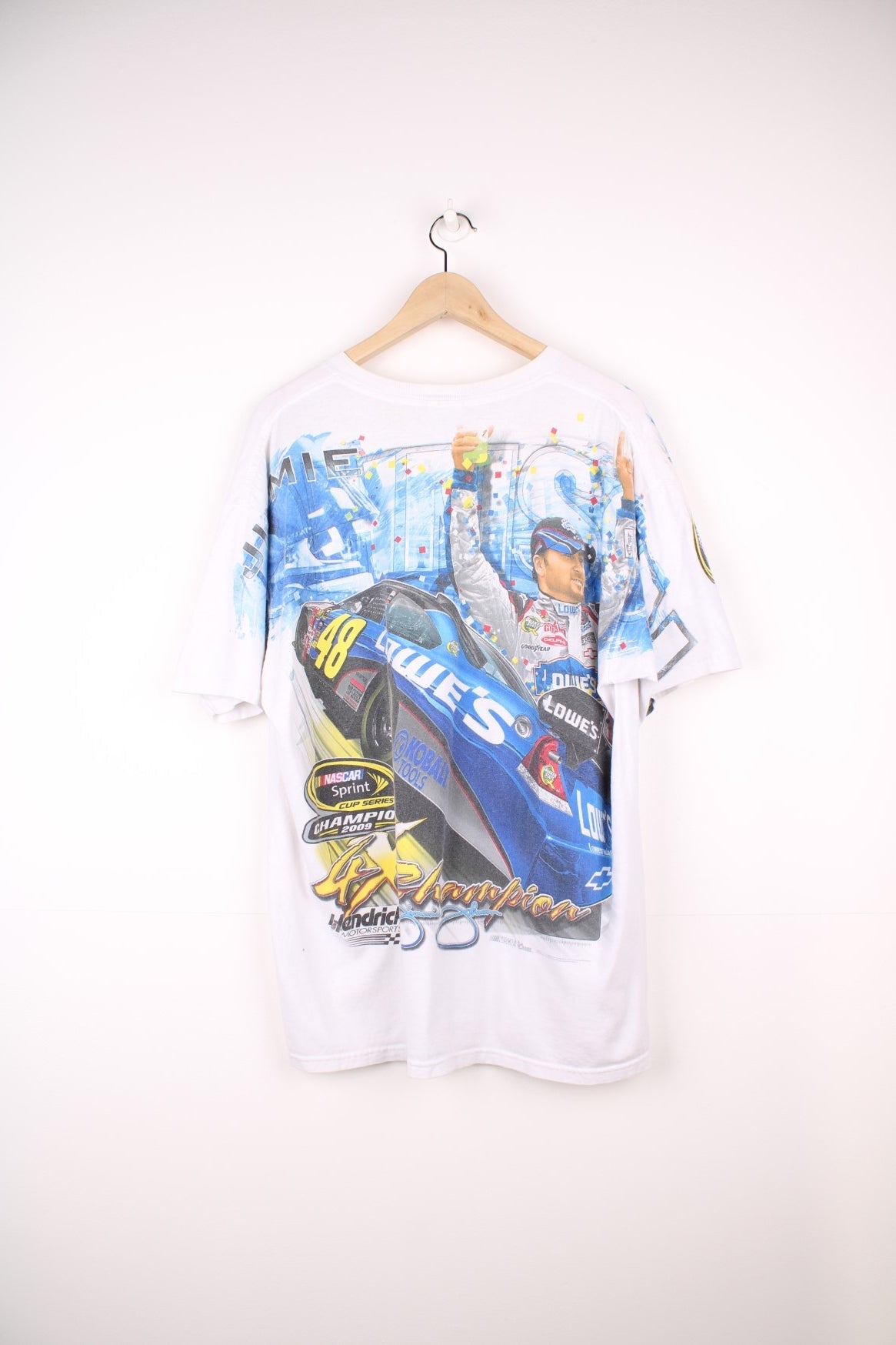 Vintage 2009 Nascar Sprint Cup Series Champion Jimmie Johnson T-Shirt. 