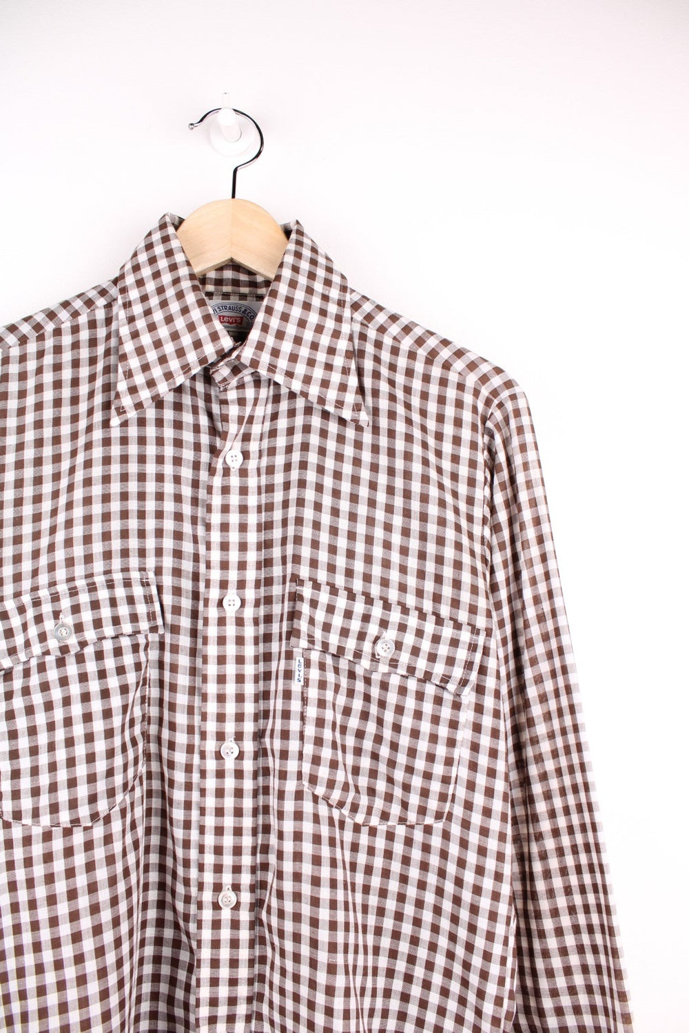 Levi Strauss shirt in Brown with button closure.