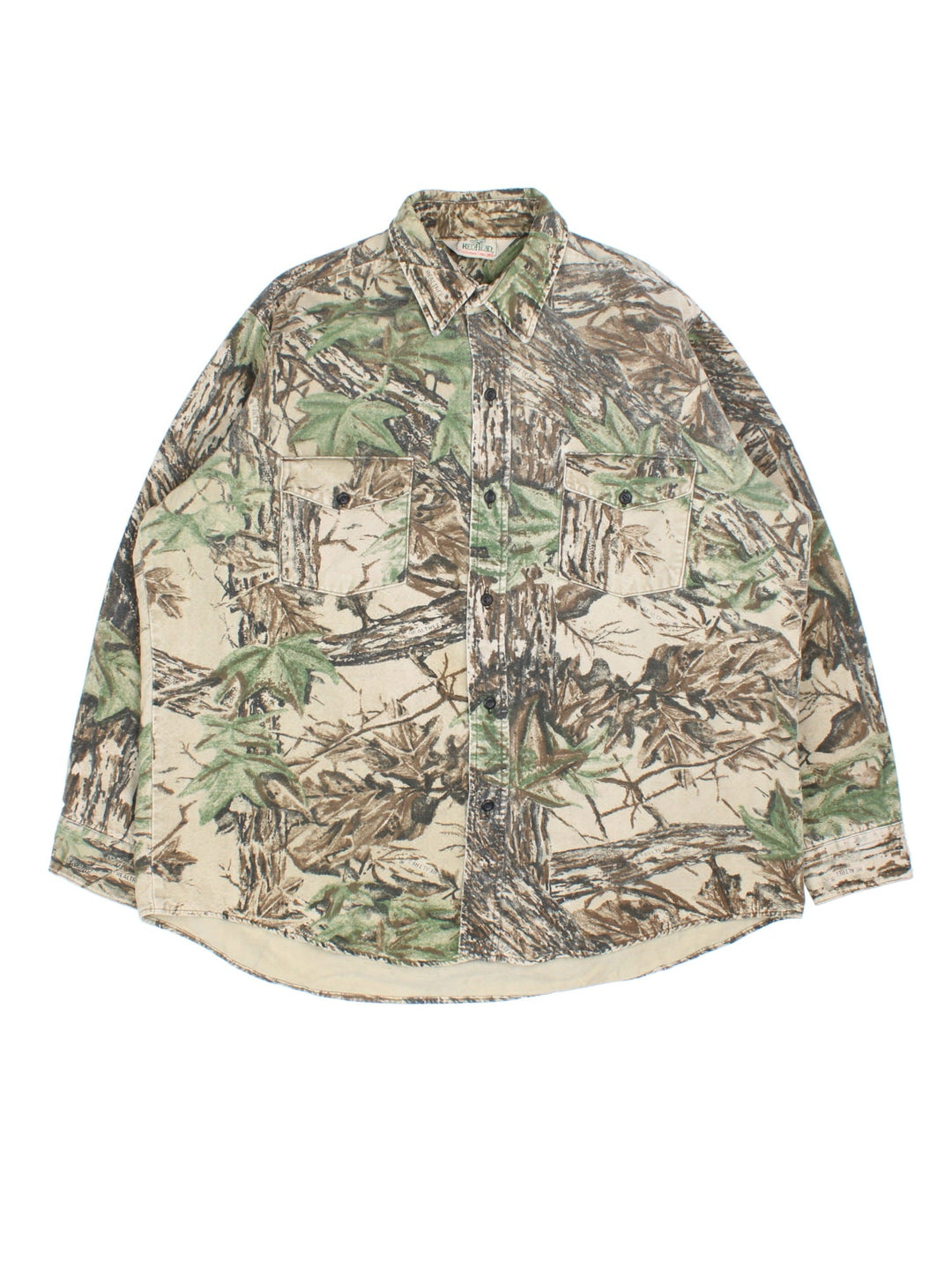 Vintage Real Tree Camo Shirt in a green colourway. Button up fastening, with front pockets.