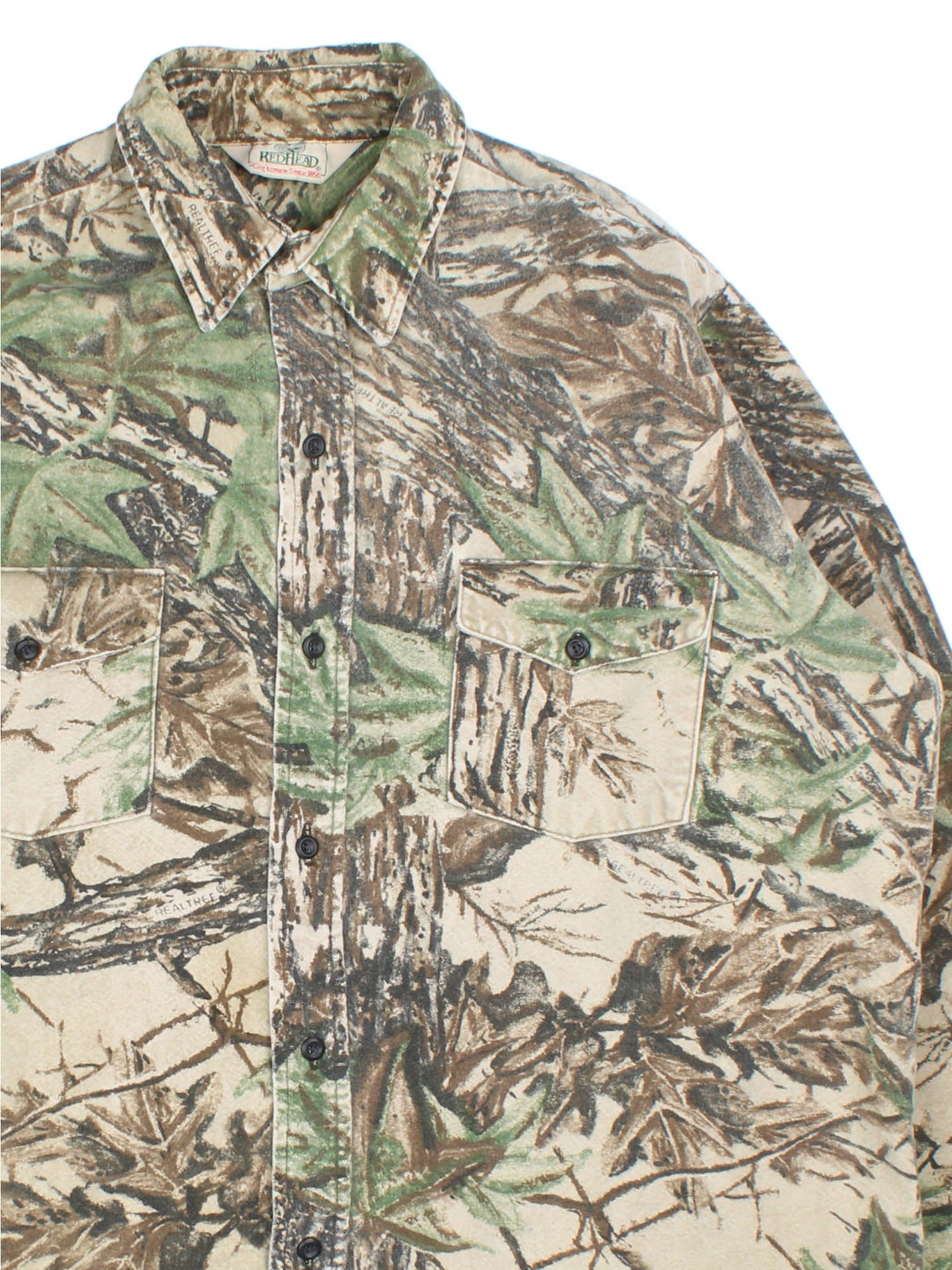 Vintage Real Tree Camo Shirt in a green colourway. Button up fastening, with front pockets.