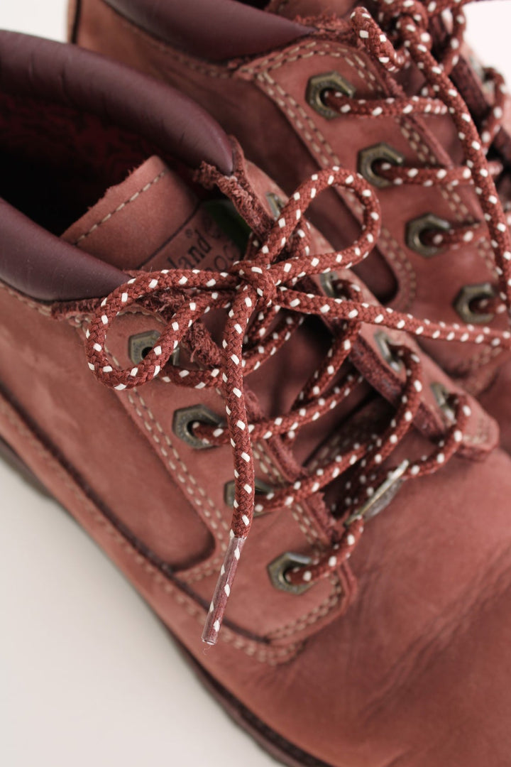 Timberland Nellie Chukka Boats in a brown colourway with the logo embroidered on the side, and has adjustable laces.