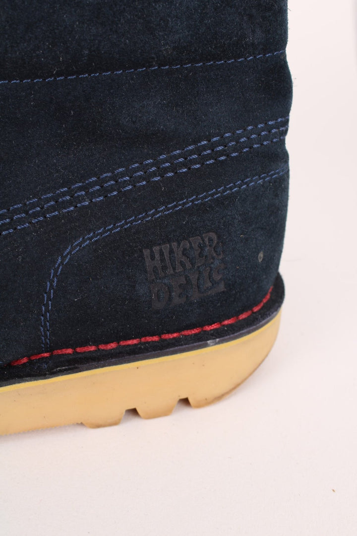 Kickers x Hikerdelic Boots in a blue colourway with the logo embroidered on the side and on tagged on the laces, has adjustable laces.