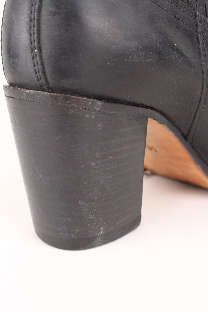 Vintage Sendra Western Boots in a black colourway with embroidered patterns on the front and going up the sides.