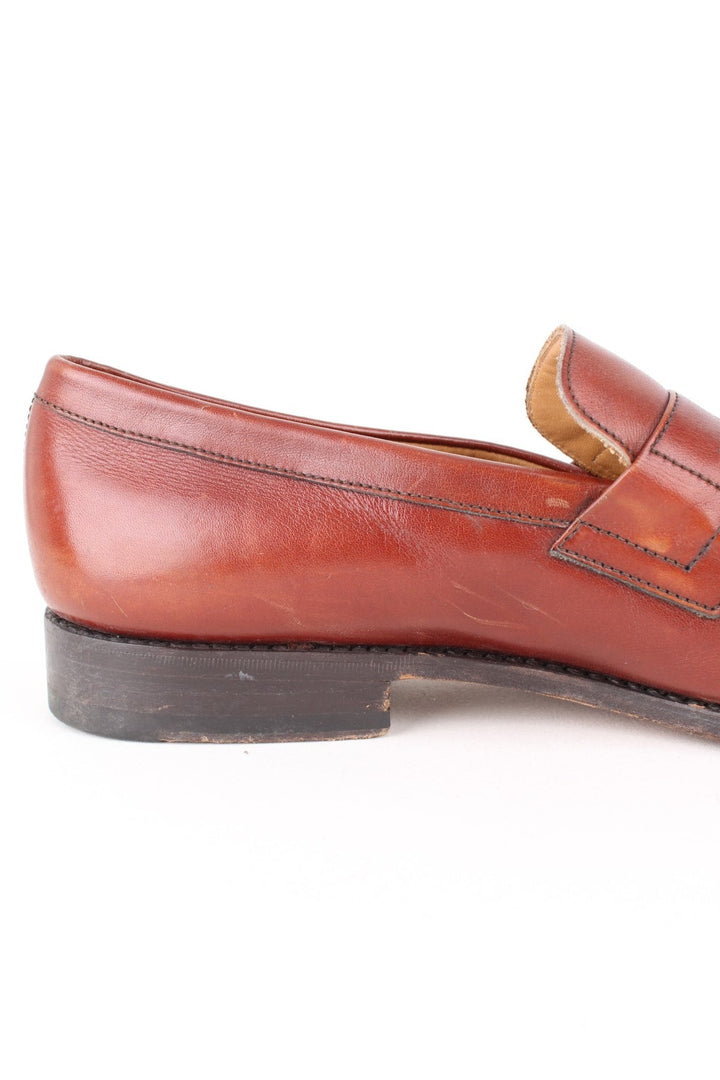 Vintage Burberry Loafers in a brown colourway and has a strap feature on the front.