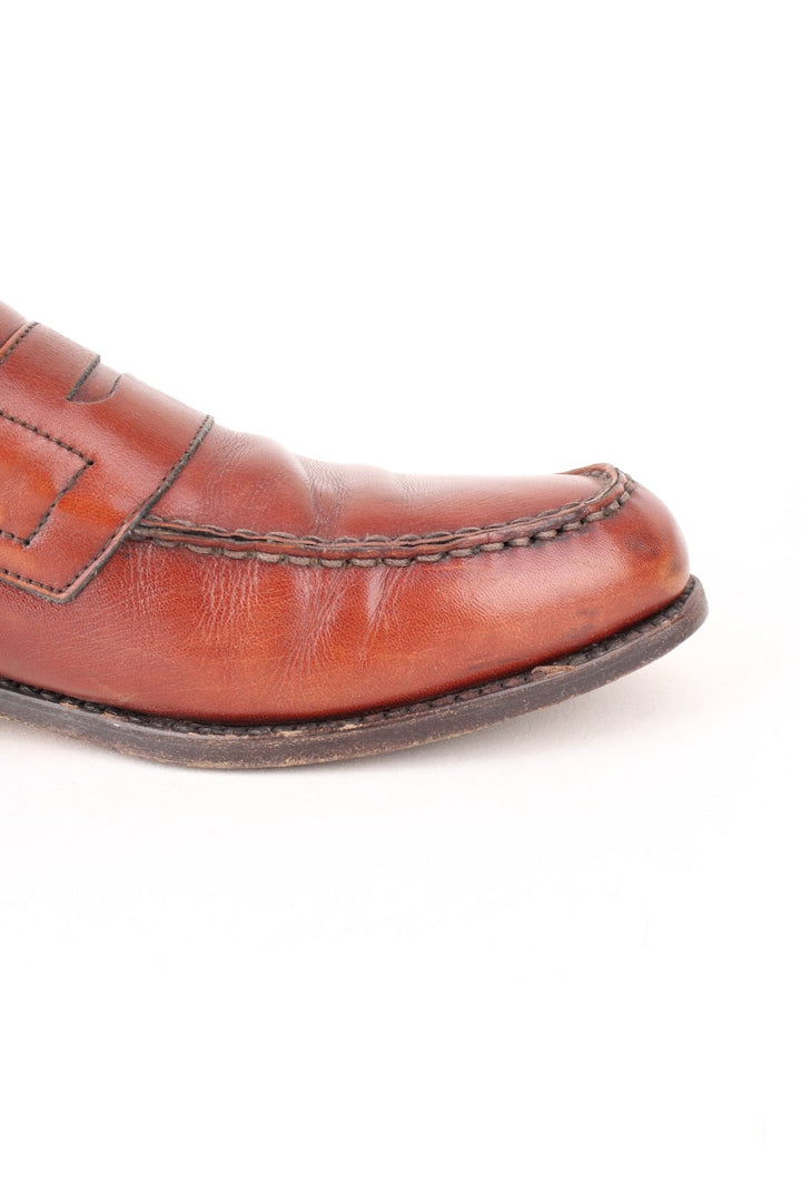 Vintage Burberry Loafers in a brown colourway and has a strap feature on the front.